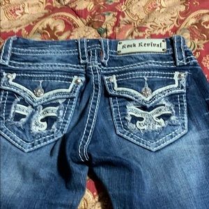 ROCK REVIVAL MONA CUFF STRAIGHT JEANS